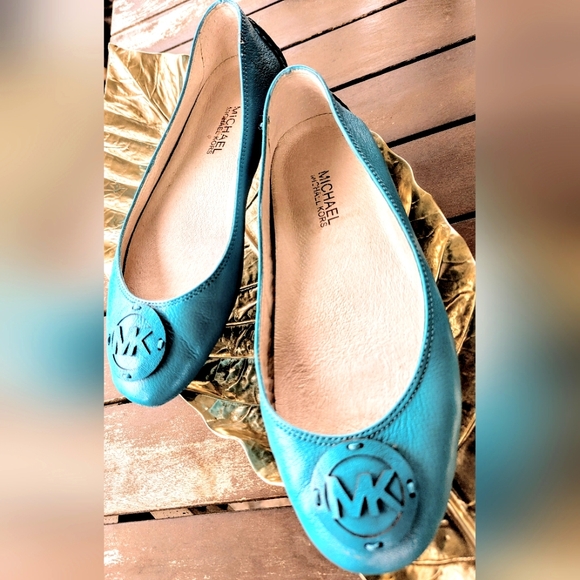 Michael Kors Shoes - EUC 🌞 MICHAEL KORS 🌞 TEAL 🩵 Pebbled Leather 🩵 DRIVING MOC/BALLET FLAT🥿Sz 8